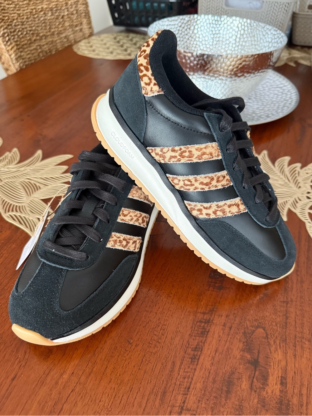 adidas Run 70s 2.0 Leopard Print Black Womens Size 7 Cloudfoam Sneakers KI5790